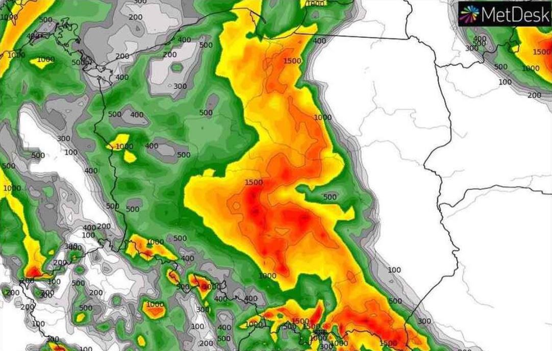 Prognozowany obszar chwiejnego powietrza nad Polską, w którym miejscami mogą rozwinąć się burze