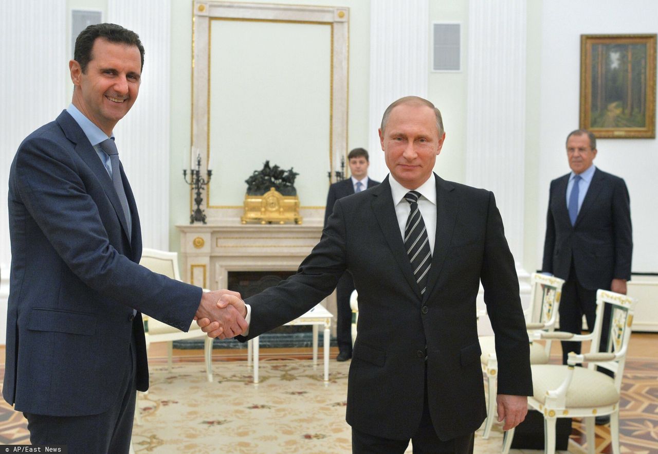 Tak Rosja unika sankcji. Pomaga Syria
