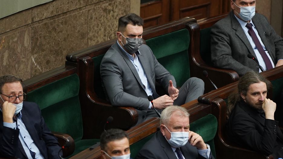 Mejza głosował w Sejmie. Wiceminister uciekał przed dziennikarzami