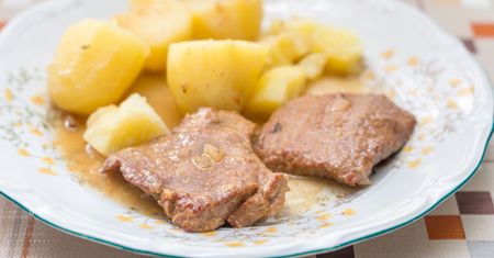 Tak delikatne, że rozpływają się w ustach. Rodzina co tydzień dopytuje o te kotlety