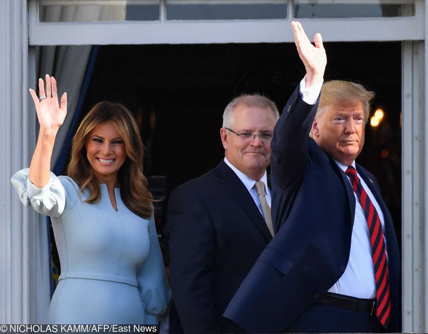 Melania Trump w błękitnej sukience