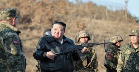 Kim Dzong Un znów straszy. Nadzorował symulowany "kontratak nuklearny"