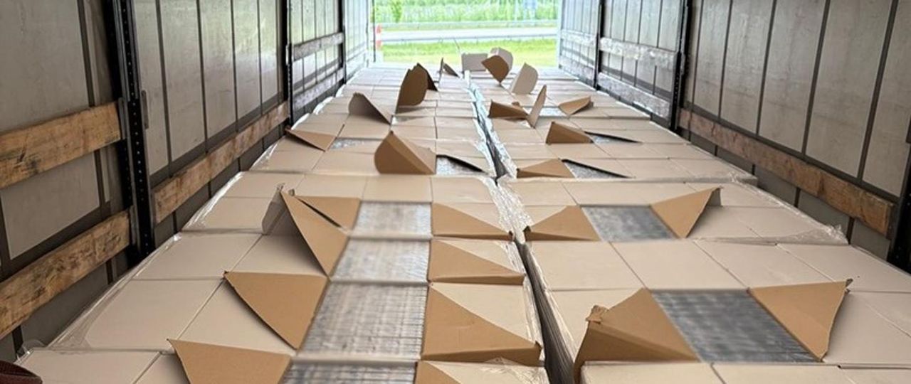 KAS zlikwidowała fabrykę nielegalnych wyrobów tytoniowych w pow. kozienickim