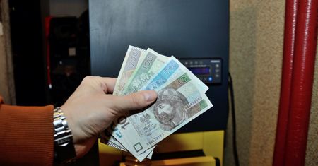 Dodatek osłonowy. Chcesz dostać? Potrzebny wniosek. Mija pierwszy termin