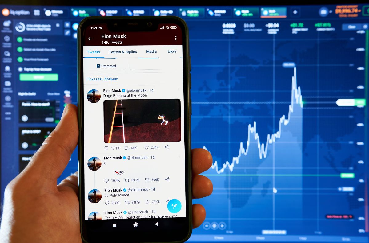 Twitter's worth plummets 71.5% under Elon Musk. Is this the beginning of the end?