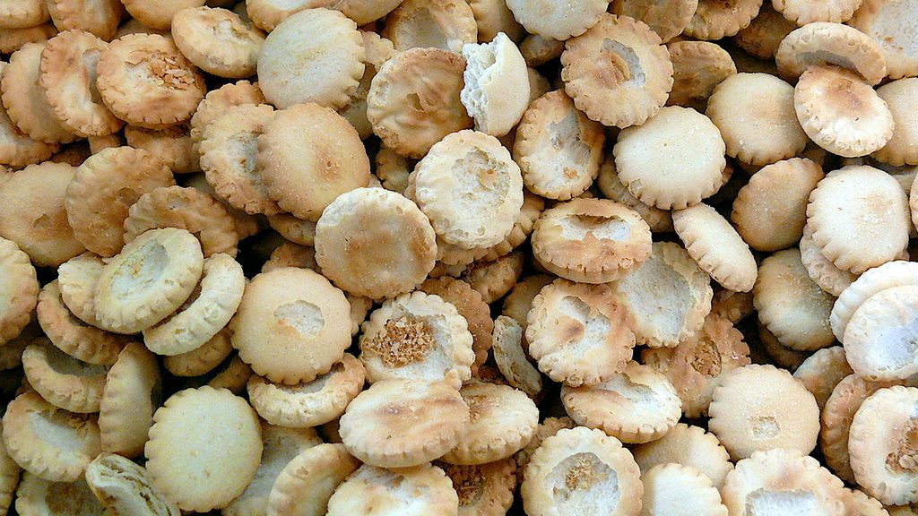 Krakersy o niskiej zawartości soli