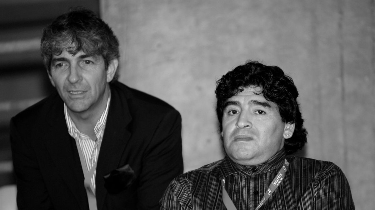 Zdjęcie okładkowe artykułu: PAP/EPA / DANIEL DAL ZENNARO / Na zdjęciu: Paolo Rossi i Diego Maradona