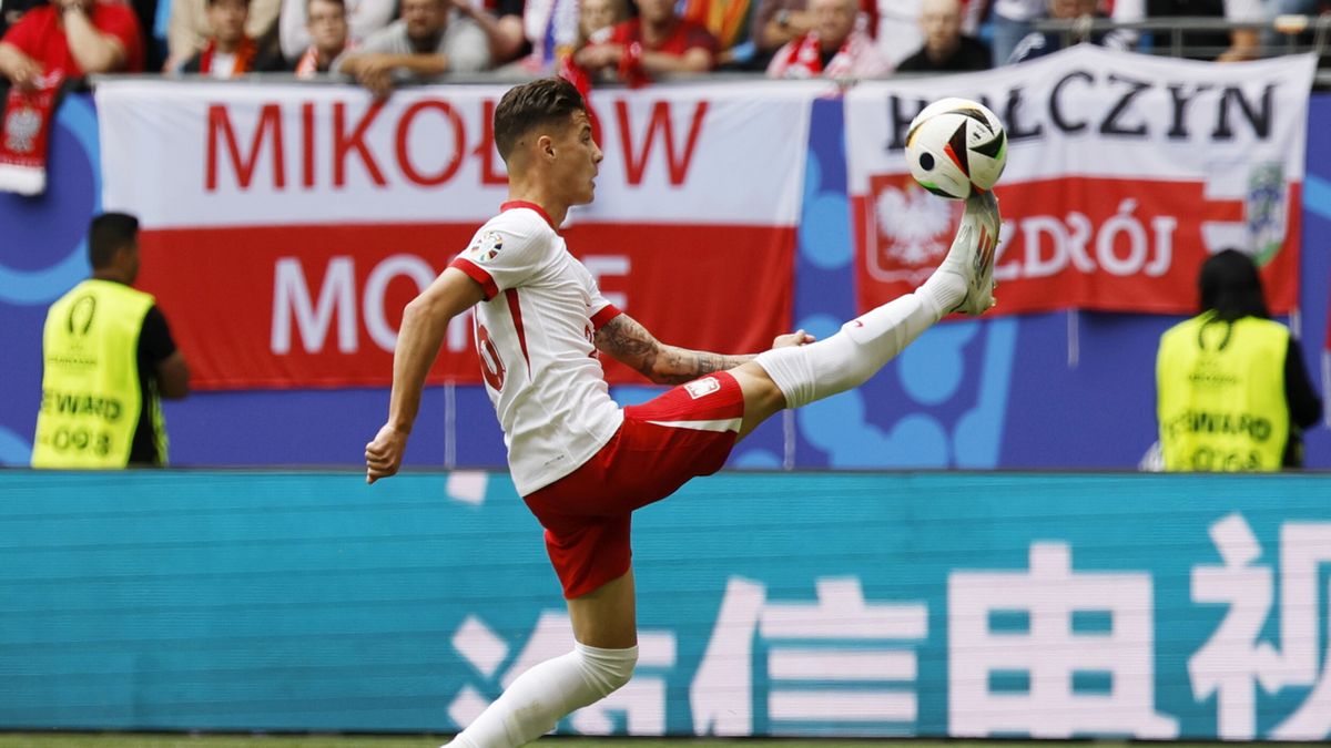 PAP/EPA / ROBERT GHEMENT / Na zdjęciu: Kacper Urbański