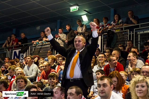 Prezes Jastrzębskiego Węgla wśród kibiców Resovii cieszył się z awansu swojego klubu do Final Four Ligi Mistrzów