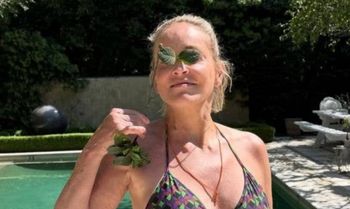"Lato za rogiem". Sharon Stone pokazała niewyretuszowane zdjęcie w bikini