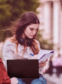 Nowy laptop na nowy rok akademicki? Znajdź sprzęt idealny dla siebie z Lenovo!