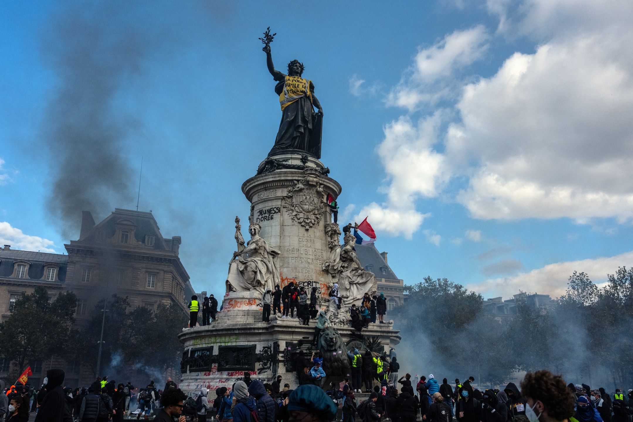 Protesty w Paryżu