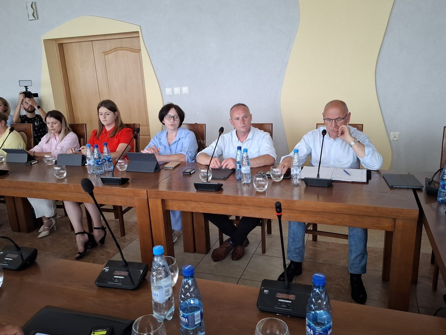 Sesja rady gminy w Lgocie Wielkiej, na której zapadły decyzje o likwidacji szkoły podstawowej w Brudzicach