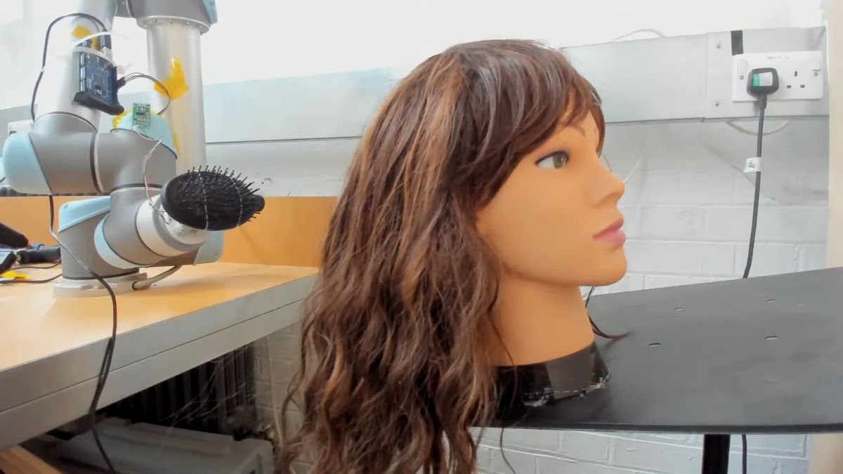 Długie terminy do fryzjera? Naukowcy mają rozwiązanie 1