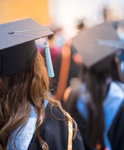 Najlepiej płatne kierunki studiów w Polsce. Zarobki sięgają 15 tys. zł
