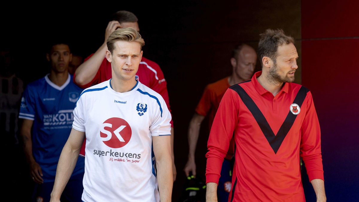 PAP/EPA / Koen van Weel / Na zdjęciu: Frenkie de Jong (po lewej)