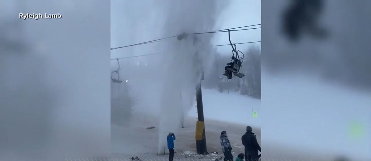 USA. Wypadek na stoku narciarskim. Ludzie zeskakiwali z kolejki krzesełkowej. 
Fot. Screen z Twittera