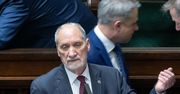 Macierewicz wyprowadzony z równowagi. "Niech pan zapyta o Tuska"
