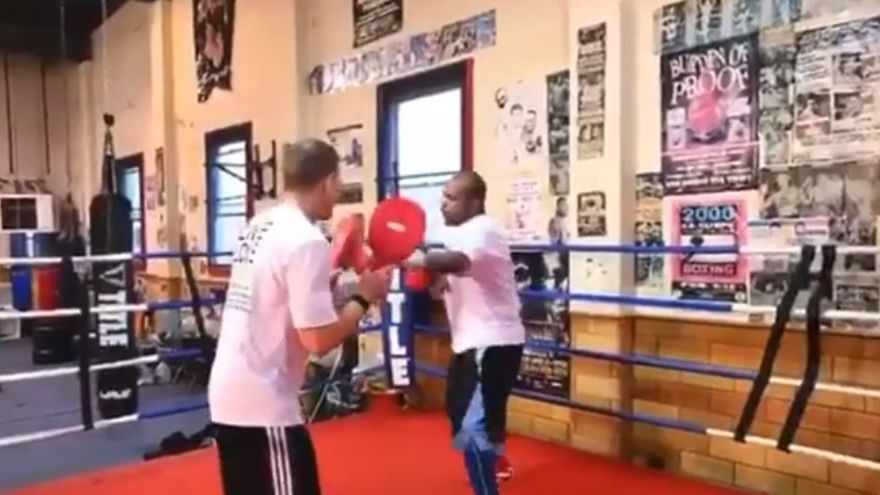 Zdjęcie okładkowe artykułu: Instagram / @royjonesjrofficial / Na zdjęciu: trening Roya Jonesa Jr