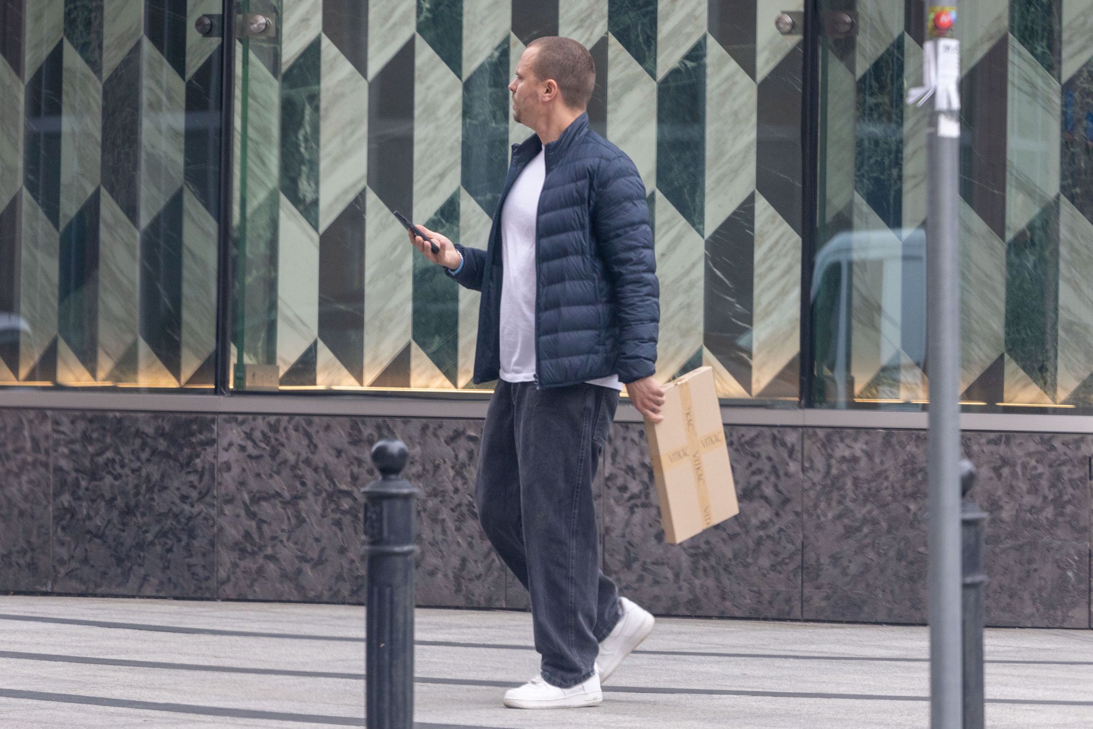 Marcin Hakiel zatrzymał samochód na zakazie