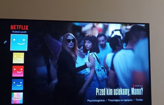 Walka ze współdzieleniem kont działa. Liczba rejestracji w Netfliksie wciąż wysoka