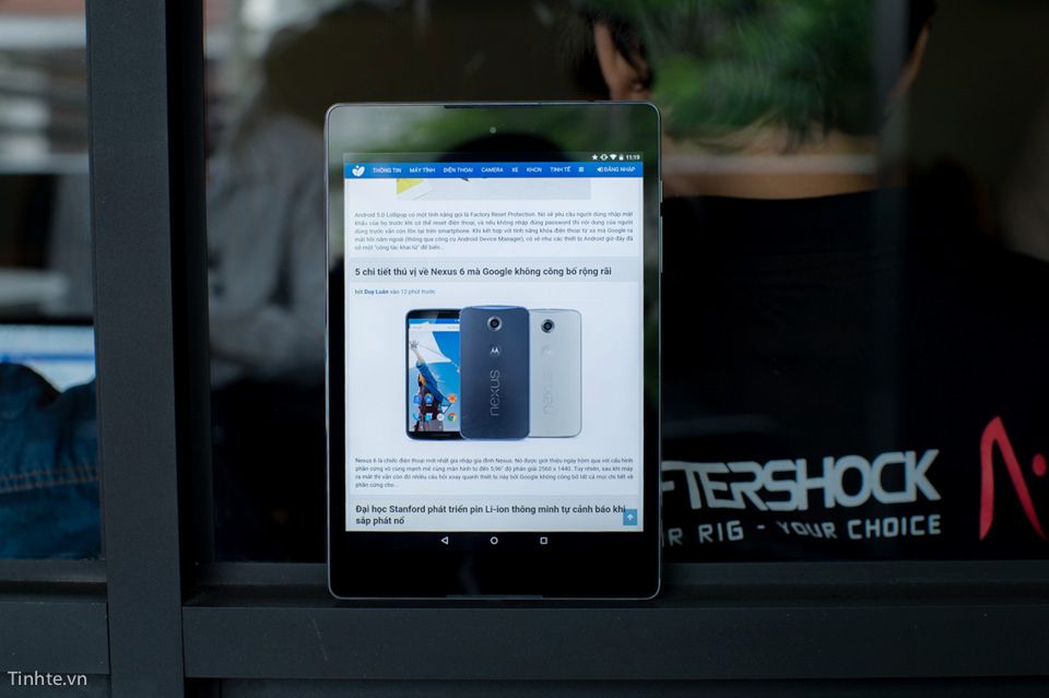 Wreszcie ładny Nexus. Widać rękę projektantów HTC 22