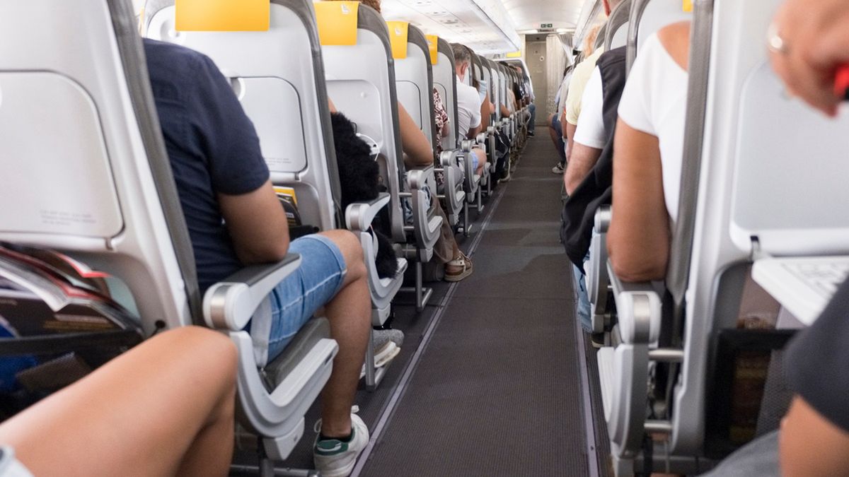 "Aisle lice" na pokładzie. O co chodzi i dlaczego denerwuje?