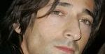 Adrien Brody jak Arnold Schwarzenegger