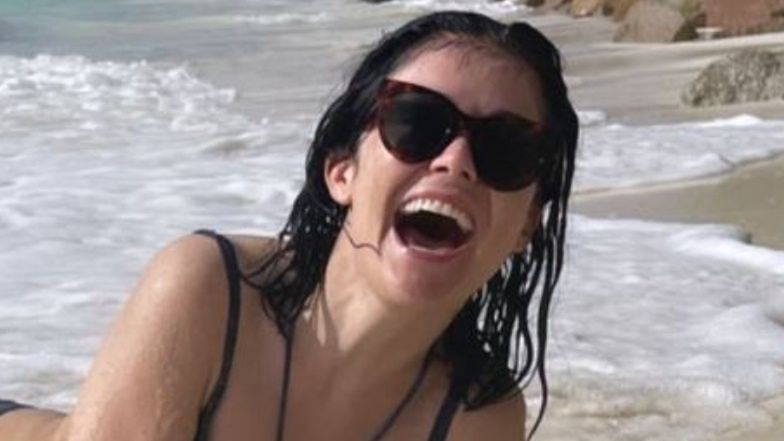 Katarzyna Cichopek pluska się w oceanie