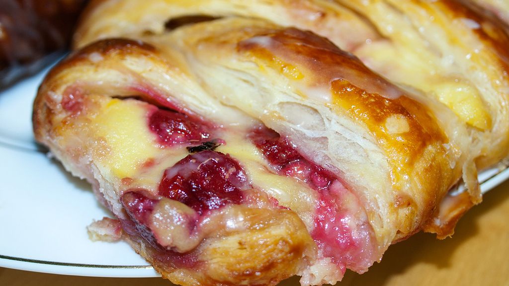 Ciasto duńskie z malinami (niewzbogacone)