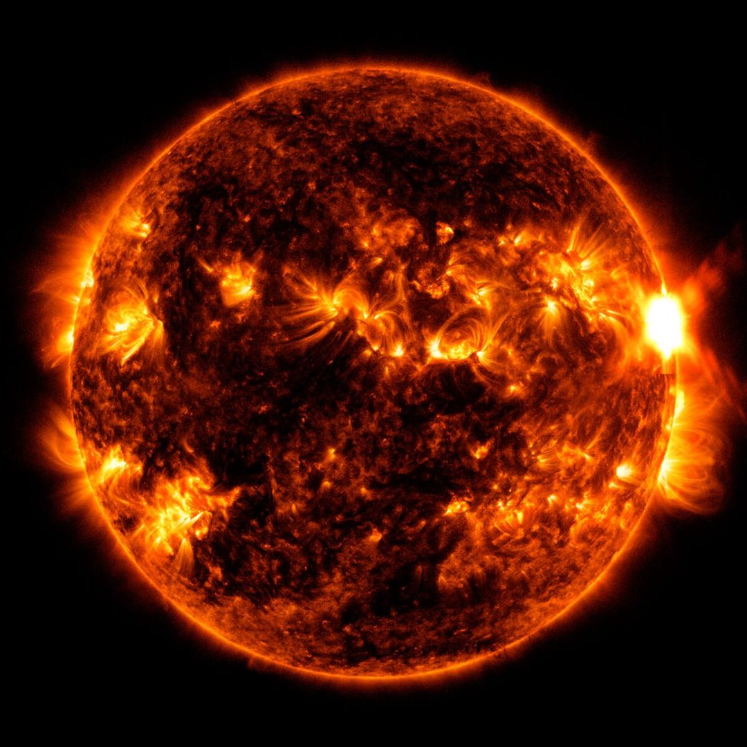 Słońce może stanowić zagrożenie (fot. NASA/SDO).