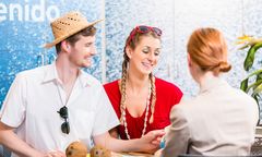 Lato pod znakiem wyboru. Bałtyk czy Barcelona, Tatry czy Toskania?