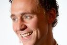 Tom Hiddleston mitologicznym gangsterem