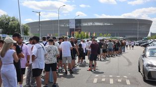 Gigantyczna kolejka pod stadionem Tarczyński Arena. Tysiące ludzi czeka, by wejść na Ultrace 2025