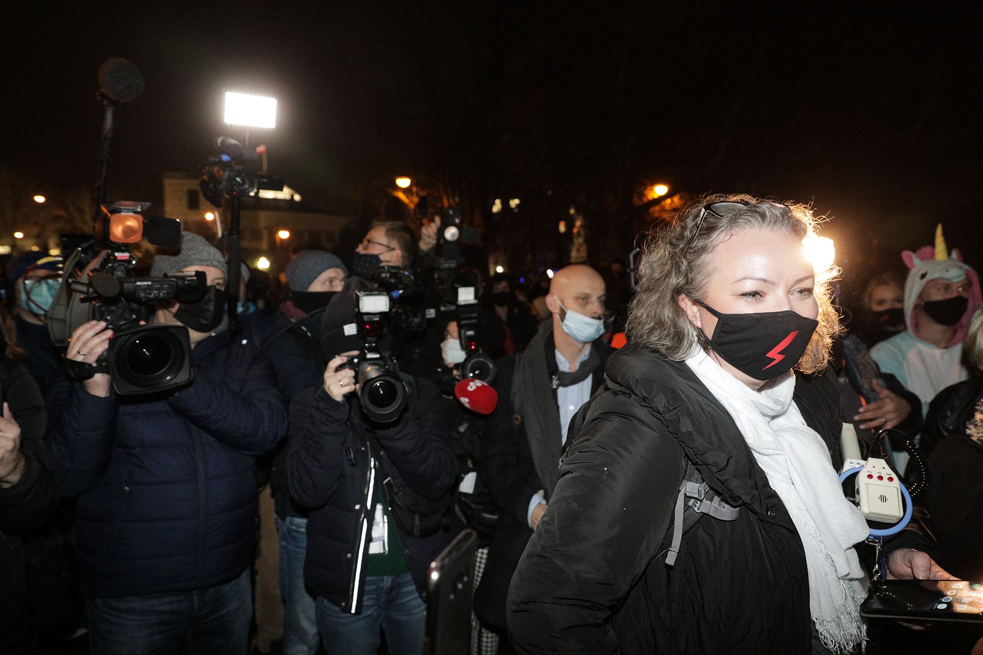 Zdjęcie dnia. Sejm zablokowany przez Strajk Kobiet. Policja zatrzymuje protestujących 3