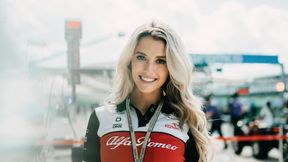 Zachwyciła urodą padok F1. Kim jest blondynka z garażu Alfy Romeo?