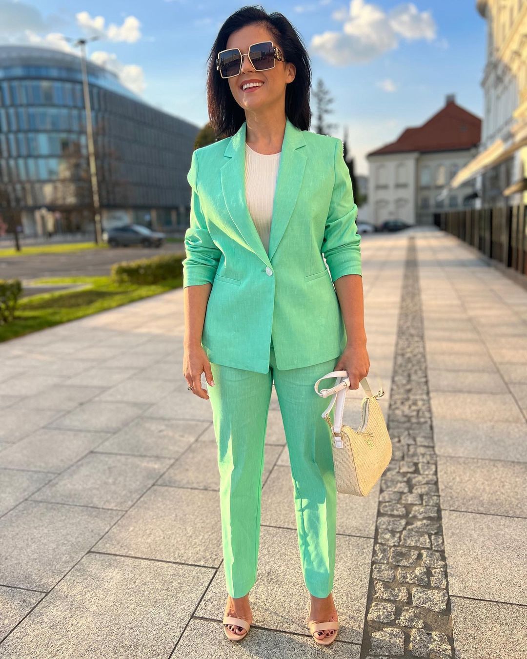 Kasia Cichopek w eleganckim garniturze / Instagram.com / katarzynacichopek