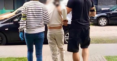 "Podszył się pod policjanta i oszukał seniorkę na 40 tys. zł. 16-latek w rękach poznańskiej policji"