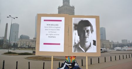 Pożegnanie z dyskrecją. Bob Mellors w Polsce (1991-1996) – wspólnotowe czytanie z Szymonem Adamczakiem w Bibliotece Azyl