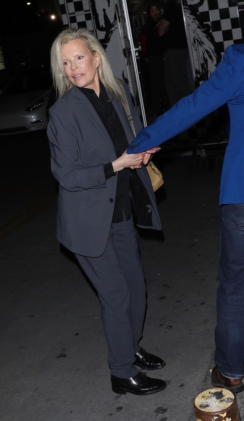 Kim Basinger