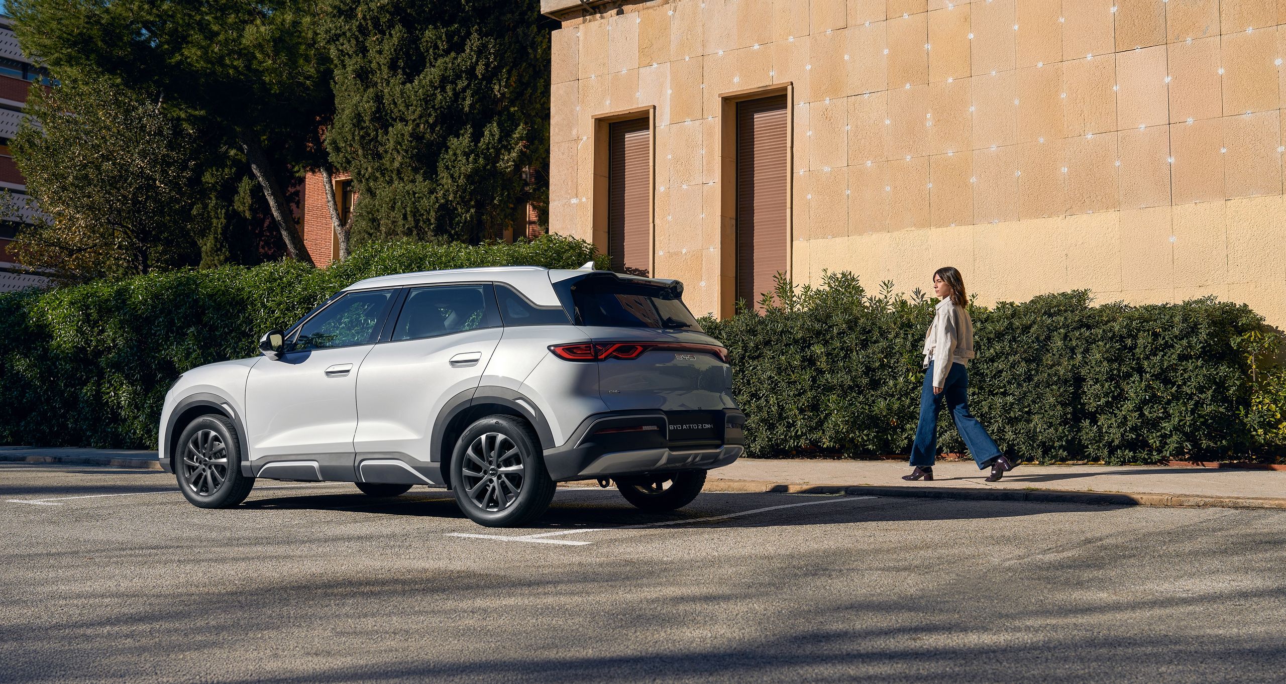 Nowy BYD ATTO 2 DM-i 