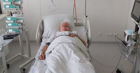 Wałęsa w szpitalu. Wiadomo, co się stało