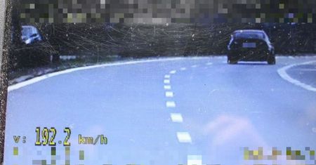 Tarnobrzeg: Pędził bmw blisko 200 km/h "na sprawdzian z matematyki"