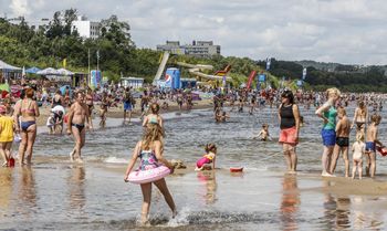 Gdzie w wakacje będzie najwięcej turystów: sprawdź, gdzie może być tłoczno latem 2025