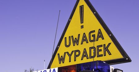 Zakopianka zablokowana po wypadku motocyklisty. Utrudnienia w ruchu