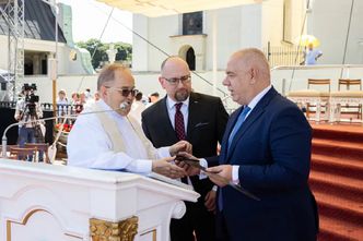 Wraca sprawa miecza dla o. Rydzyka. Nowe wątpliwości polskich ekspertów