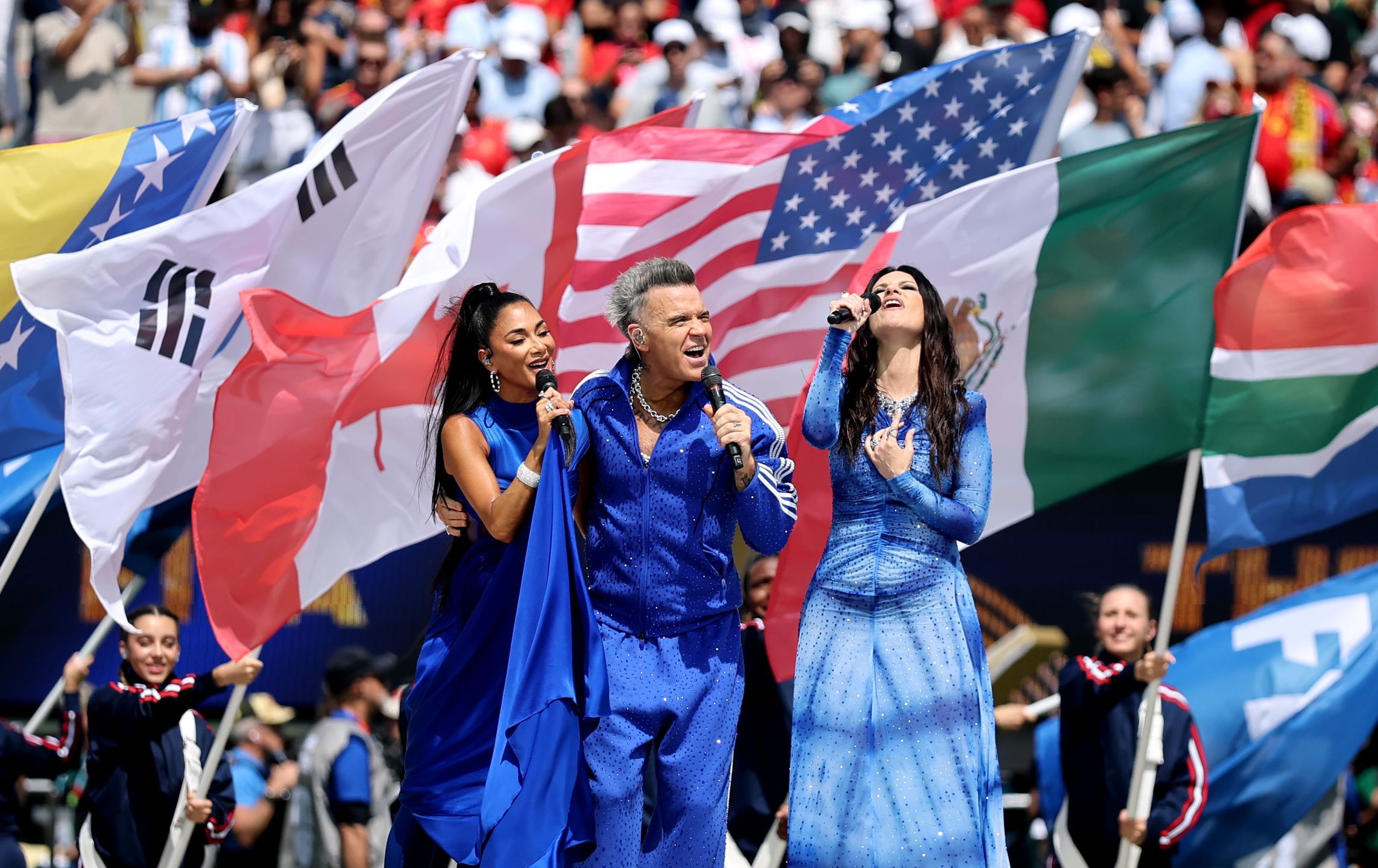 Nicole Scherzinger, Robbie Williams i Laura Pausini
