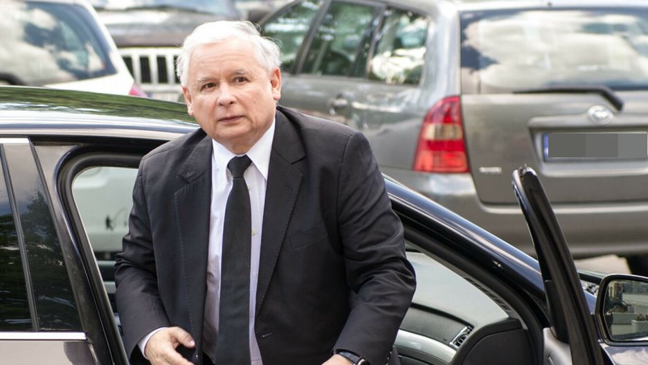 Według relacji byłego szofera Jarosław Kaczyński lubi jeździć z przodu