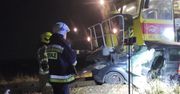 Szczeka: Zderzenie auta z pociągiem. Poszkodowana młoda kobieta