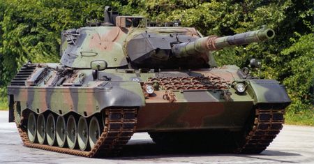 Czołgi Leopard 1 dla Ukrainy. Mają układ kierowania ogniem z Leopardów 2